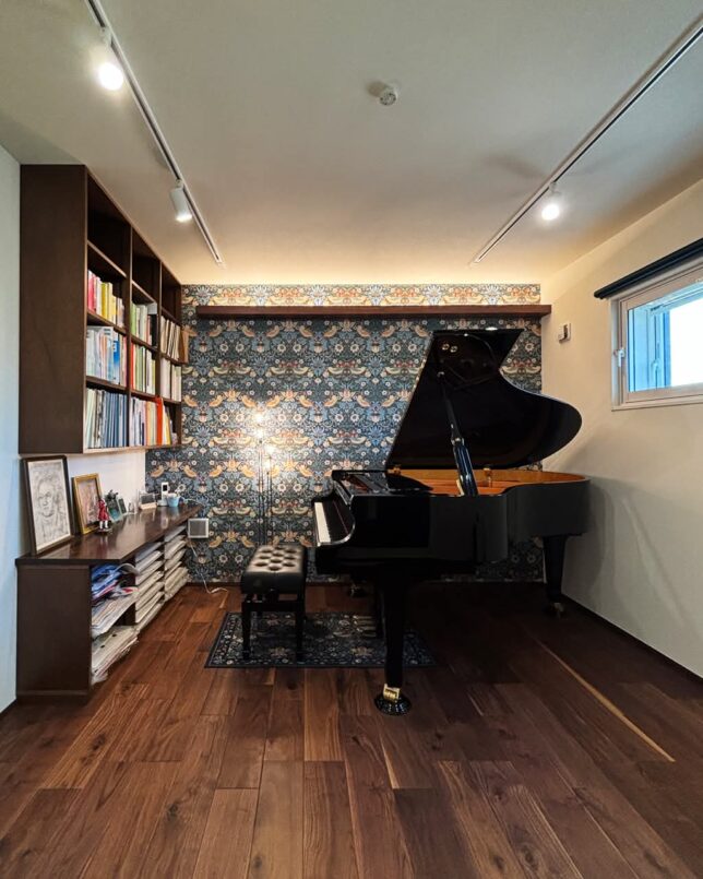 千葉市 戸田みはるピアノ教室 レッスン室のピアノ